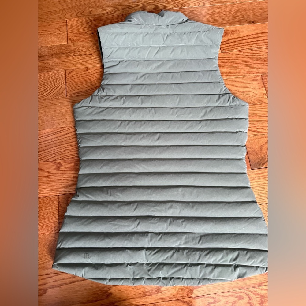 lululemon athletica Sage Green Quilted Down-Style Vest - Picture 4 of 6